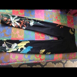 Noli Leggings- Black with butterfly motif!
